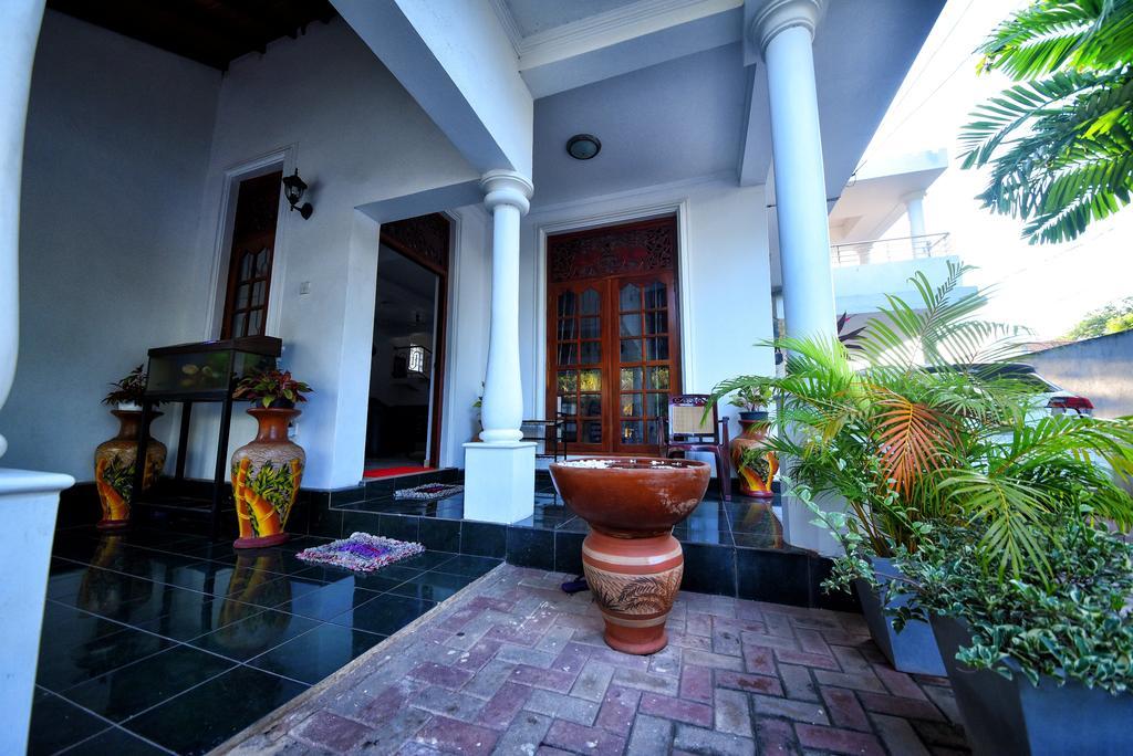 Asian Villa Negombo Exterior foto